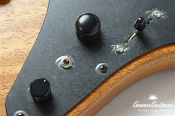 d-fly BD666 African Mahogany